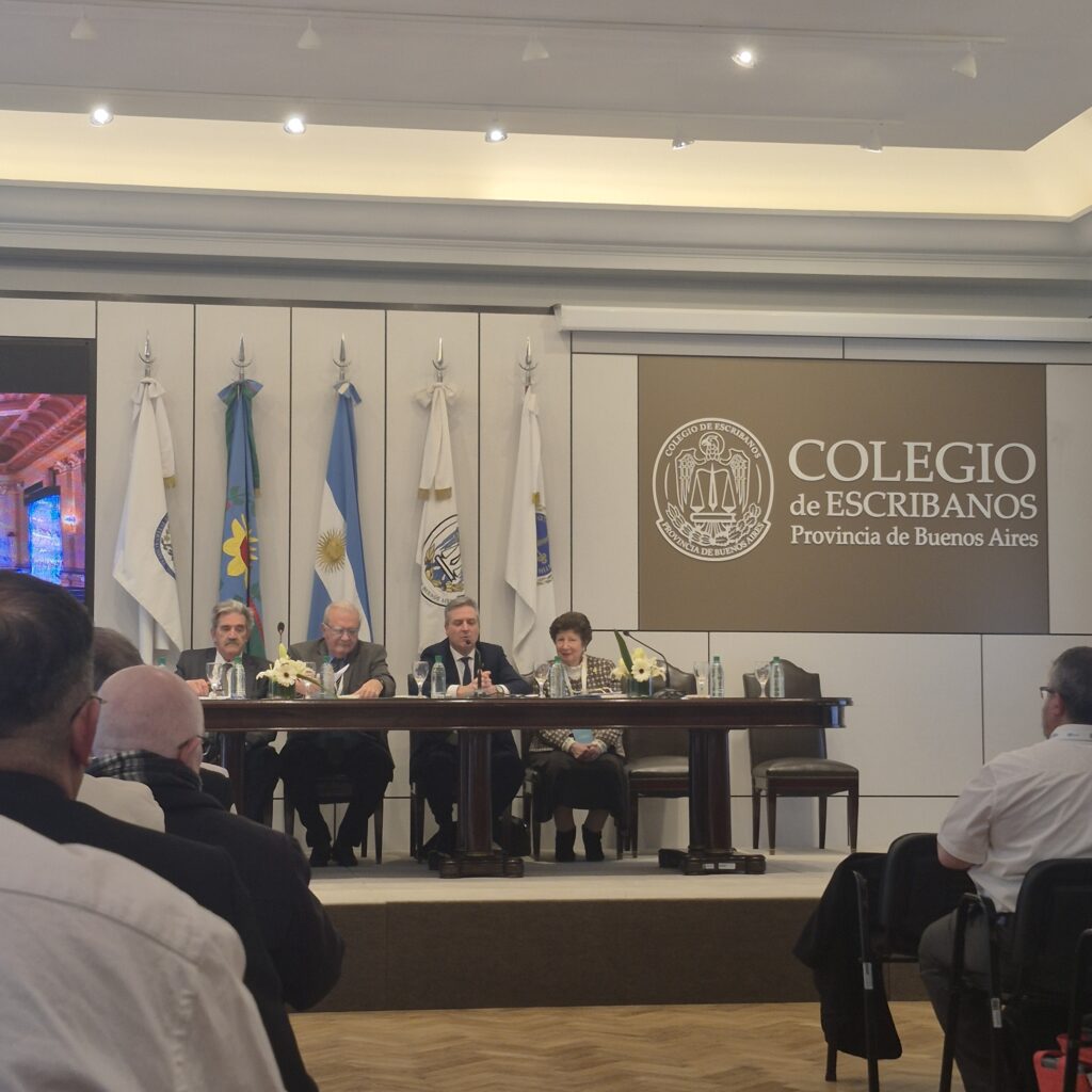 Ponencia en el COLEGIO de ESCRIBANOS Provincia de Buenos Aires